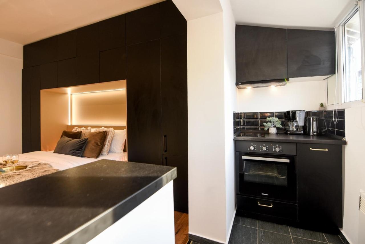 Calea Victoriei Modern Studio - Escape In The City Center Бухарест Екстер'єр фото